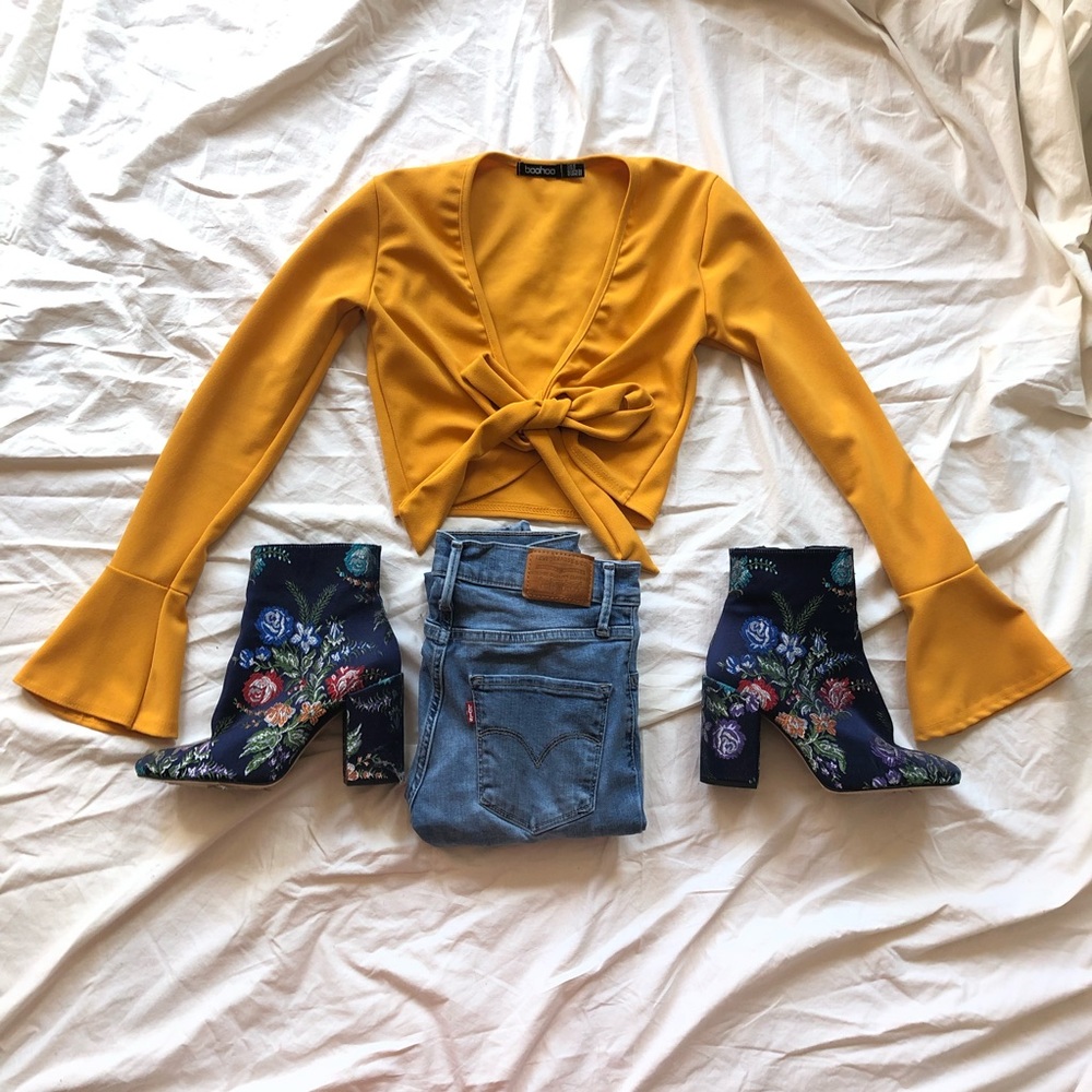 SOLD HOST PICK 🎉 Mustard Front Tie Top - Picture 7 of 8